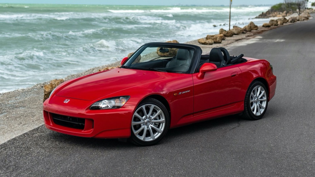 s2000